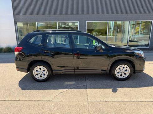 Used 2020 Subaru Forester w/ Alloy Wheel Package AWD/4WD image 4