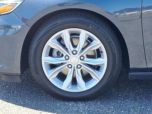 Used 2020 Chevrolet Malibu LT w/ Leather Package image 8