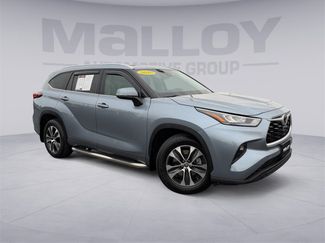 Used 2020 Toyota Highlander XLE video 1