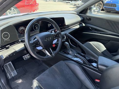 Used 2022 Hyundai Elantra N FWD image 27