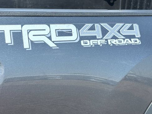 Used 2019 Toyota Tacoma TRD Off-Road AWD/4WD image 49