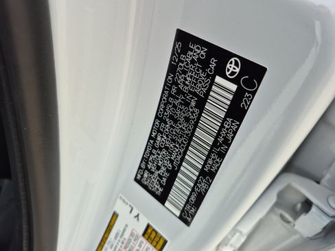 Used 2026 Toyota Prius Plug-In Hybrid FWD image 26