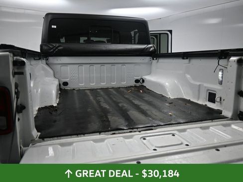 Used 2022 Jeep Gladiator Sport image 26
