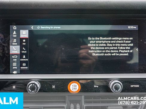 Used 2023 Porsche Macan Turbo image 37