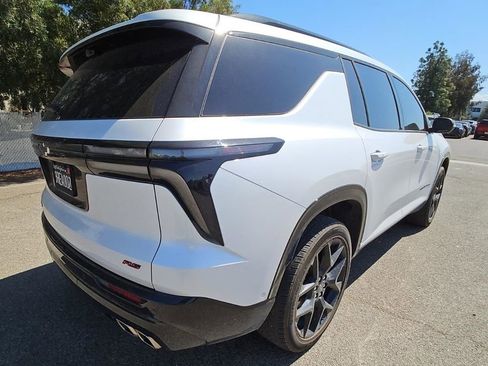 Used 2024 Chevrolet Traverse RS w/ LPO, Floor Liner Package FWD image 8