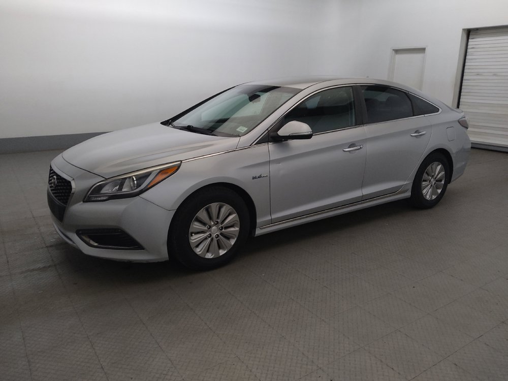 Used 2017 Hyundai Sonata SE FWD image 2