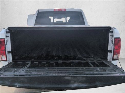 Used 2017 RAM 1500 Big Horn AWD/4WD image 6