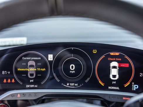Certified 2023 Porsche Taycan RWD image 21