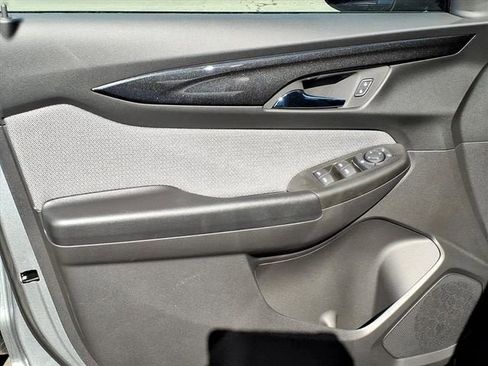 New 2026 Chevrolet TrailBlazer LT w/ Convenience Package FWD image 9