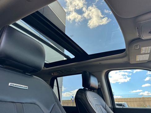 Certified 2020 Ford Expedition Platinum image 18