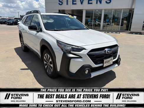 Used 2025 Subaru Outback Limited AWD/4WD image 5
