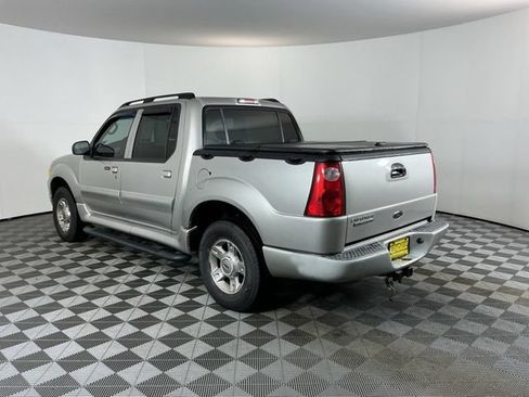 Used 2004 Ford Explorer Sport Trac XLT AWD/4WD image 6