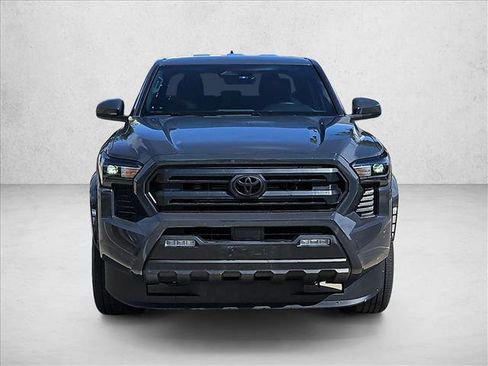 Used 2025 Toyota Tacoma SR5 AWD/4WD image 2