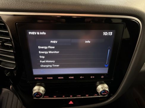 Used 2021 Mitsubishi Outlander SEL image 11