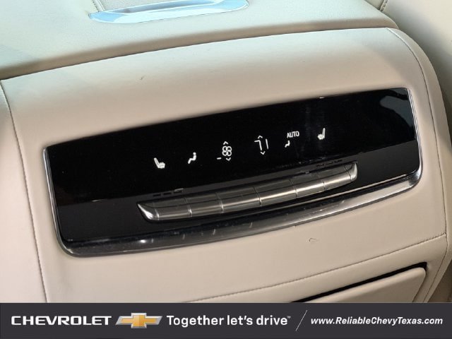 Used 2021 Cadillac Escalade Premium Luxury Platinum AWD/4WD image 38