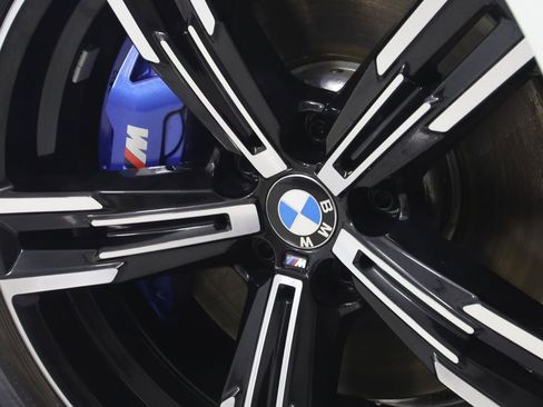 Used 2023 BMW M440i Coupe image 17