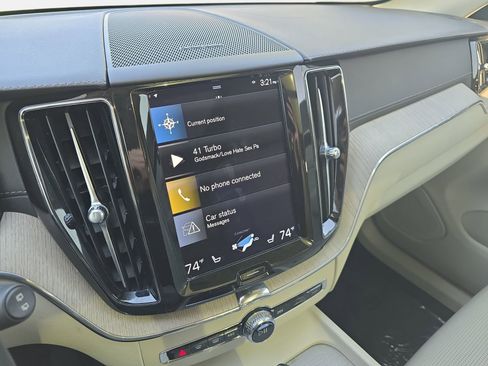 Used 2021 Volvo XC60 T5 Inscription w/ Advanced Package image 20