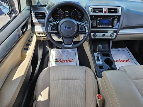 Used 2018 Subaru Outback 2.5i image 10