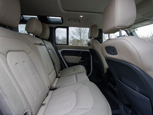 Used 2020 Land Rover Defender 110 S image 23