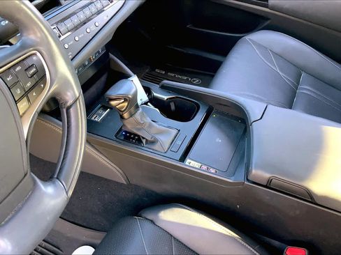 Used 2024 Lexus ES 350 Ultra Luxury w/ Accessory Package (Z2) FWD image 17