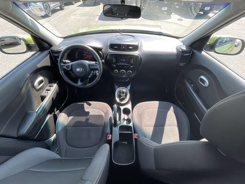 Used 2019 Kia Soul FWD image 26