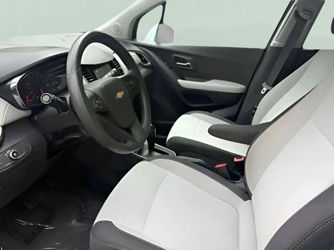Used 2020 Chevrolet Trax LS w/ Tint and Cruise Package FWD image 26