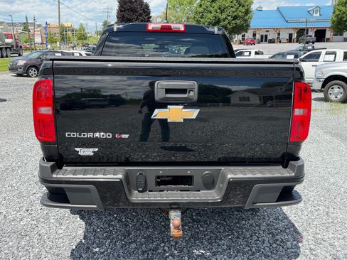 Used 2017 Chevrolet Colorado W/T w/ WT Convenience Package AWD/4WD image 3