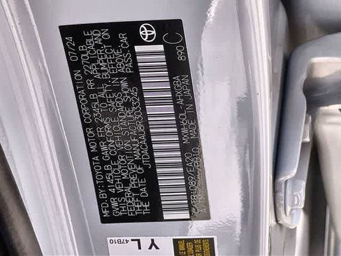 Used 2024 Toyota Prius XLE image 22