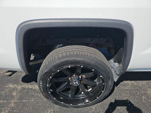 Used 2018 GMC Sierra 1500 SLT w/ All Terrain Package AWD/4WD image 22