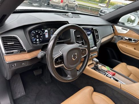 Used 2018 Volvo XC90 T6 Inscription w/ Convenience Package image 12