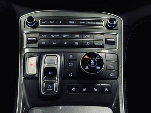 Used 2023 Hyundai Santa Fe Calligraphy AWD/4WD image 33