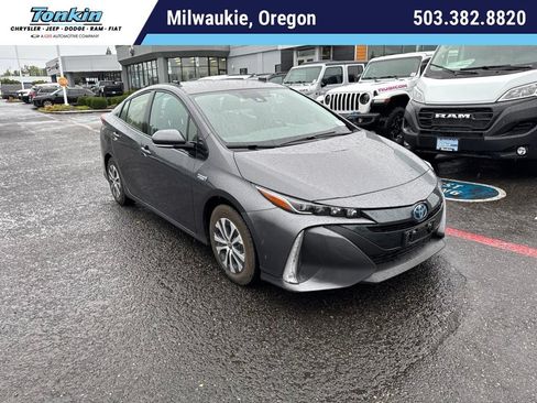 Used 2020 Toyota Prius Prime XLE FWD image 1