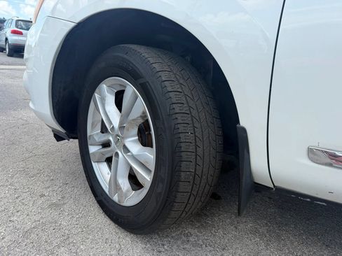 Used 2012 Nissan Rogue SV w/ Premium Pkg FWD image 16