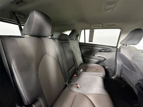 Certified 2023 Toyota Highlander LE image 40