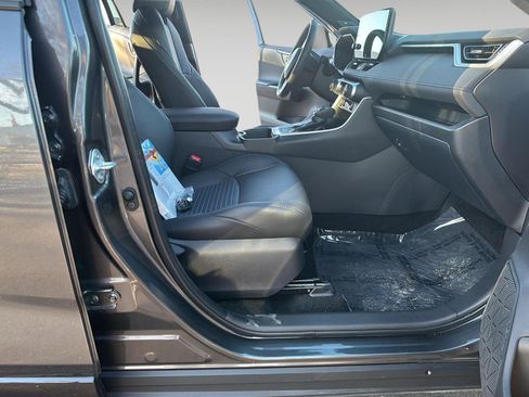Used 2025 Toyota RAV4 XSE w/ Advanced Technology Package image 10