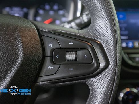 Used 2021 Chevrolet TrailBlazer LT w/ Convenience Package FWD image 16