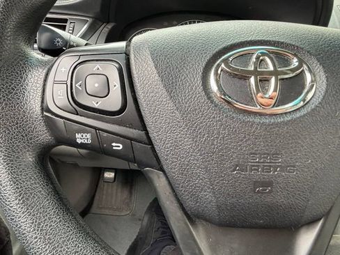 Used 2015 Toyota Camry LE FWD image 8