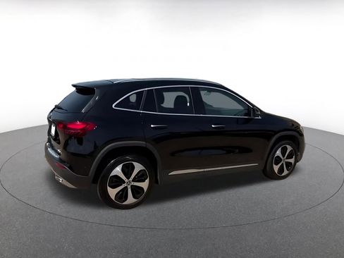 Used 2025 Mercedes-Benz GLA 250 image 12