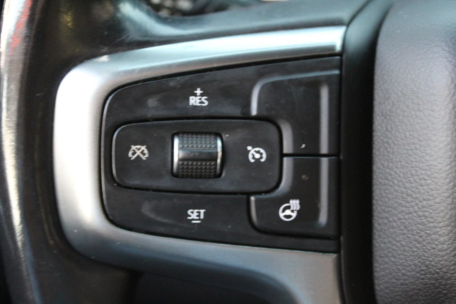 Used 2020 Chevrolet Silverado 1500 LT w/ All-Star Edition AWD/4WD image 16