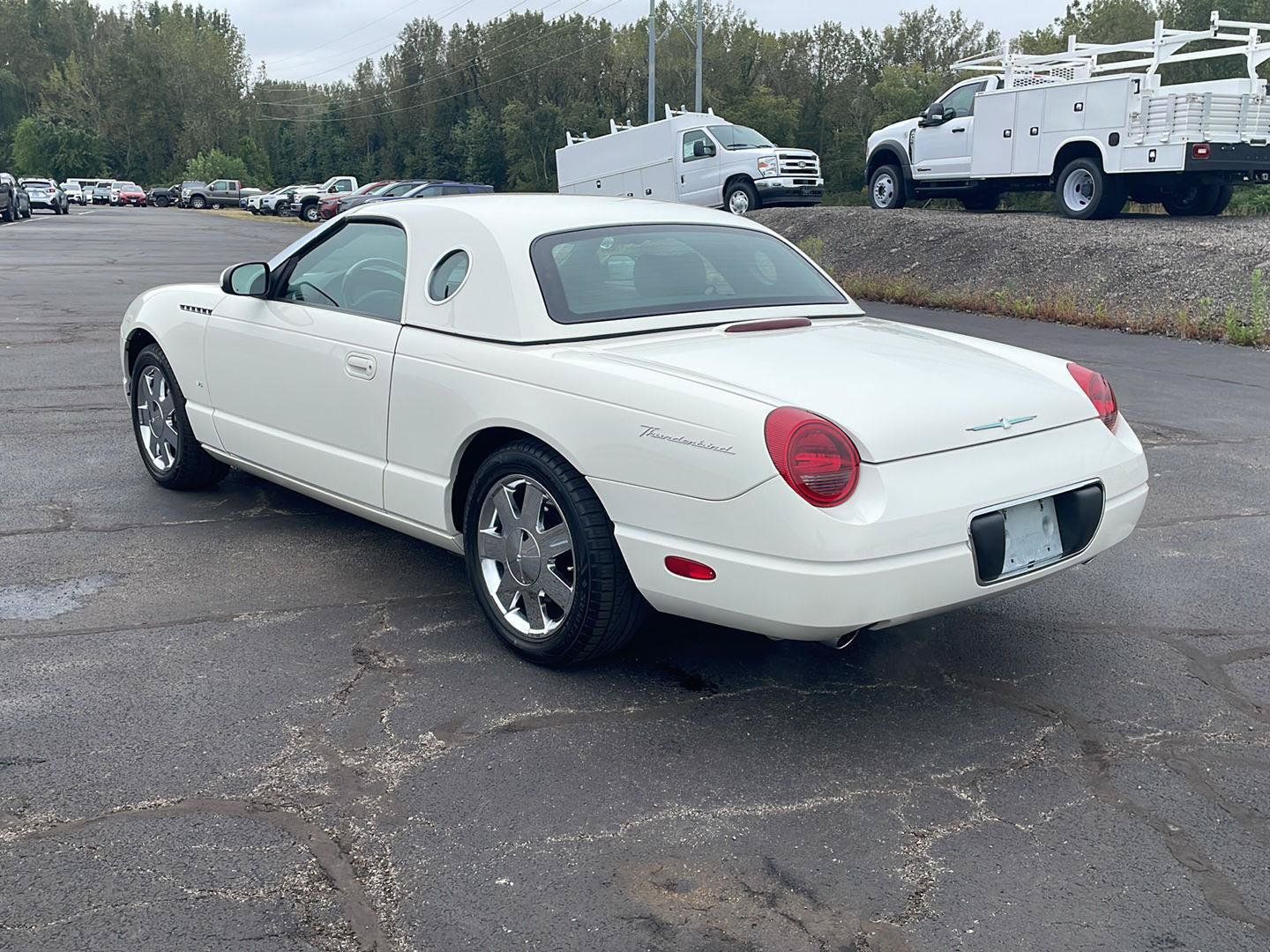 Used 2003 Ford Thunderbird RWD image 3