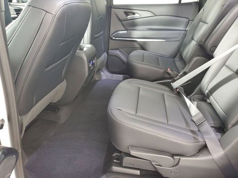 New 2026 Chevrolet Traverse LT w/ Sun and Wheel Package image 13