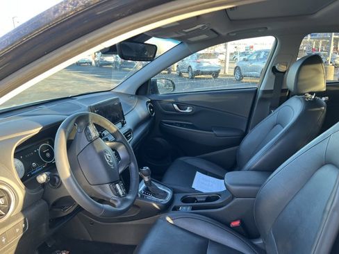 Used 2022 Hyundai Kona Limited image 6