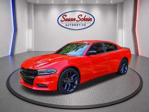 Used 2021 Dodge Charger SXT w/ Blacktop Package RWD image 1