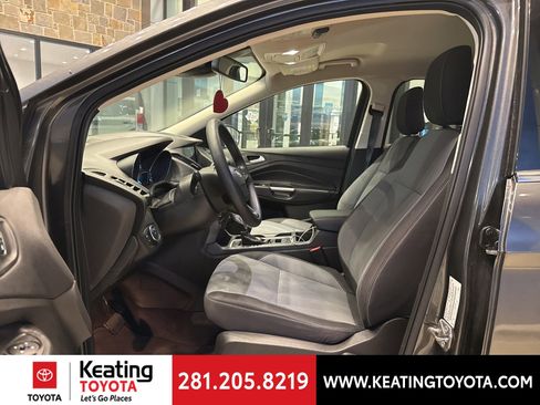 Used 2019 Ford Escape SE FWD image 14