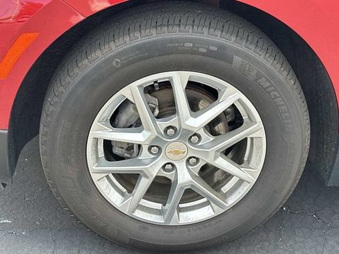 Certified 2024 Chevrolet Equinox LT FWD image 30