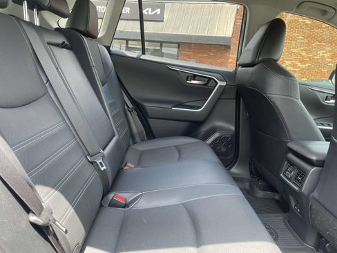 Used 2023 Toyota RAV4 Limited FWD image 15