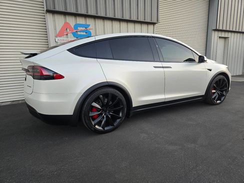 Used 2021 Tesla Model X Performance image 9