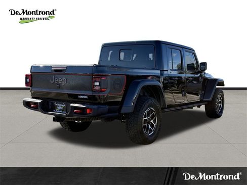 Used 2024 Jeep Gladiator Rubicon w/ Technology Group image 5