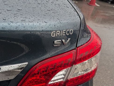 Used 2015 Nissan Sentra SV FWD image 16