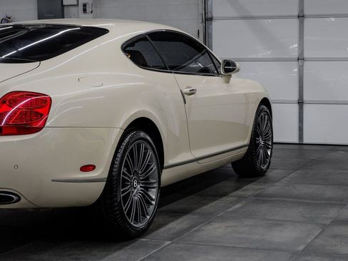Used 2009 Bentley Continental GT image 14